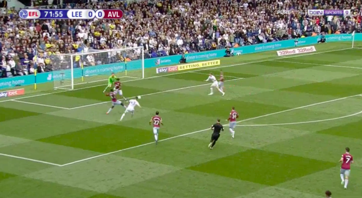 LEEDS - ASTON VILLA 1-1 // VIDEO+FOTO Scene uluitoare în Anglia: „N-am mai văzut niciodată așa ceva!” » Marcelo Bielsa le-a ordonat jucătorilor să-i lase pe adversari să înscrie!