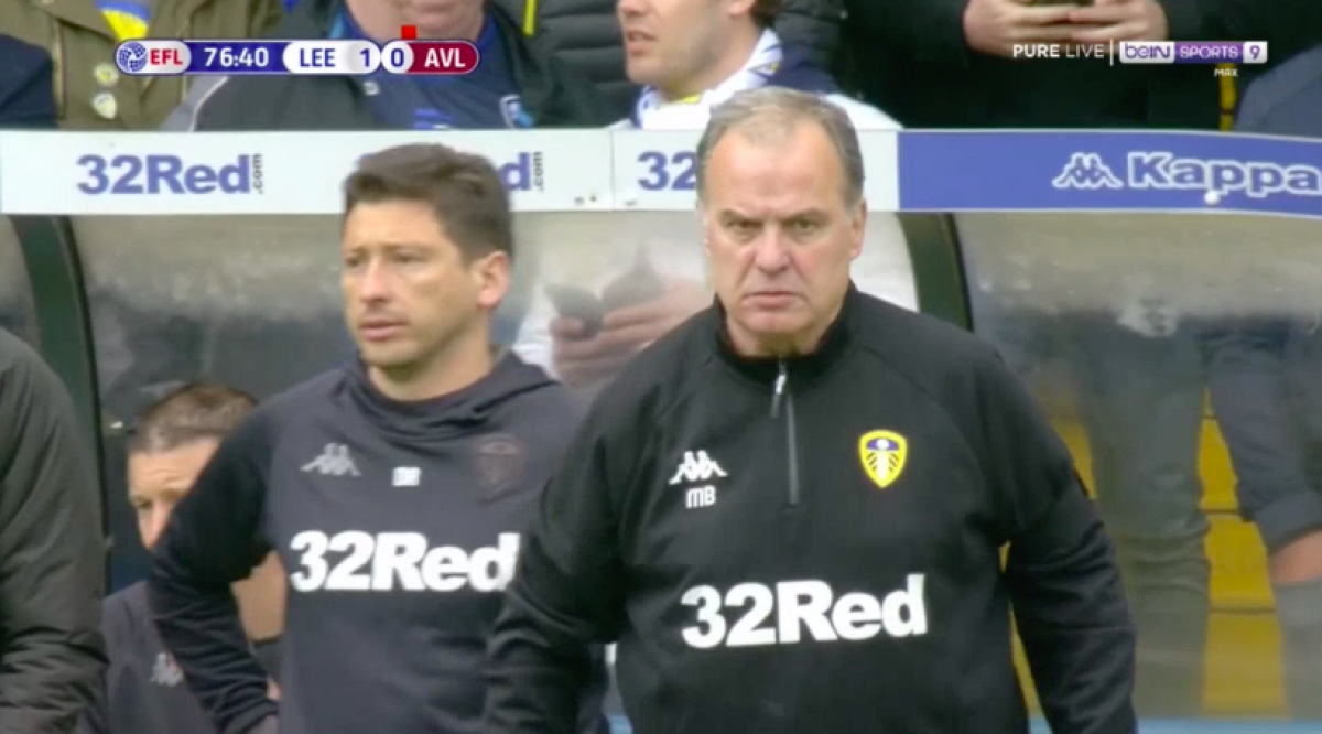 LEEDS - ASTON VILLA 1-1 // VIDEO+FOTO Scene uluitoare în Anglia: „N-am mai văzut niciodată așa ceva!” » Marcelo Bielsa le-a ordonat jucătorilor să-i lase pe adversari să înscrie!