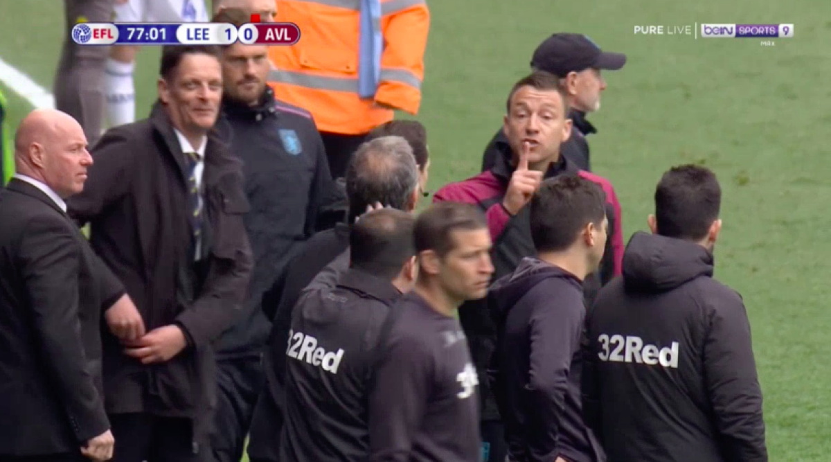 LEEDS - ASTON VILLA 1-1 // VIDEO+FOTO Scene uluitoare în Anglia: „N-am mai văzut niciodată așa ceva!” » Marcelo Bielsa le-a ordonat jucătorilor să-i lase pe adversari să înscrie!
