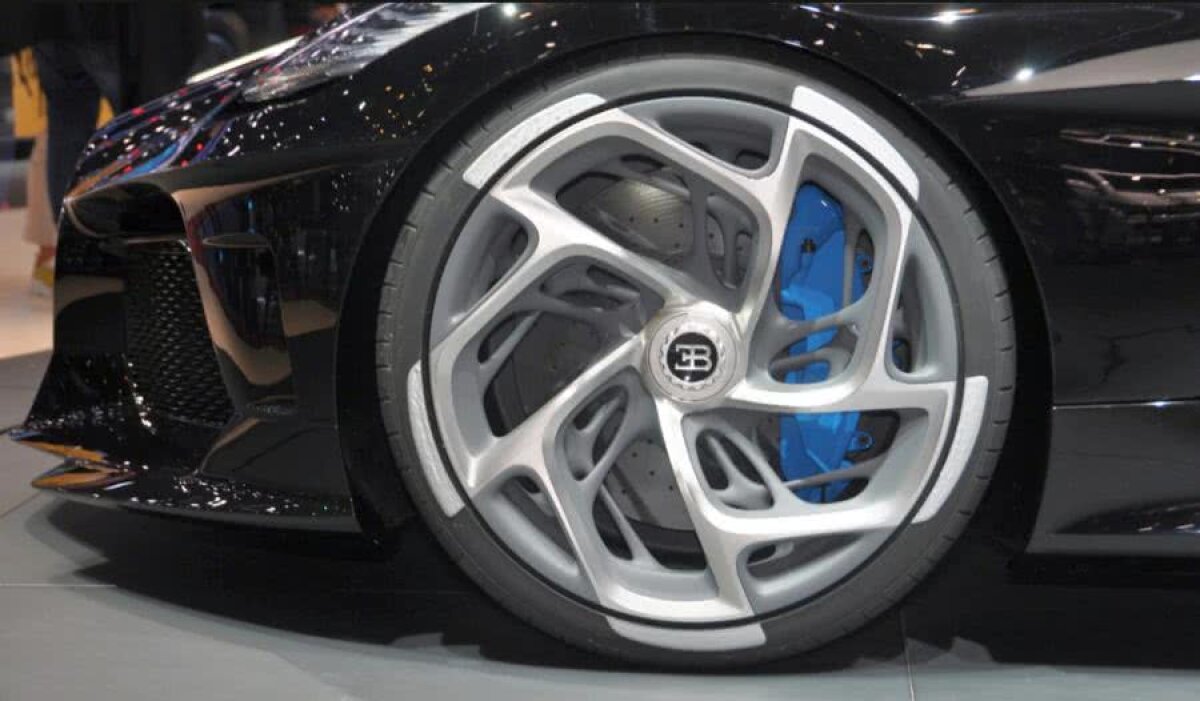 VIDEO+FOTO Cristiano Ronaldo, Bugatti unicat în lume, de 11 milioane € fără taxe!! Detalii tehnice amețitoare