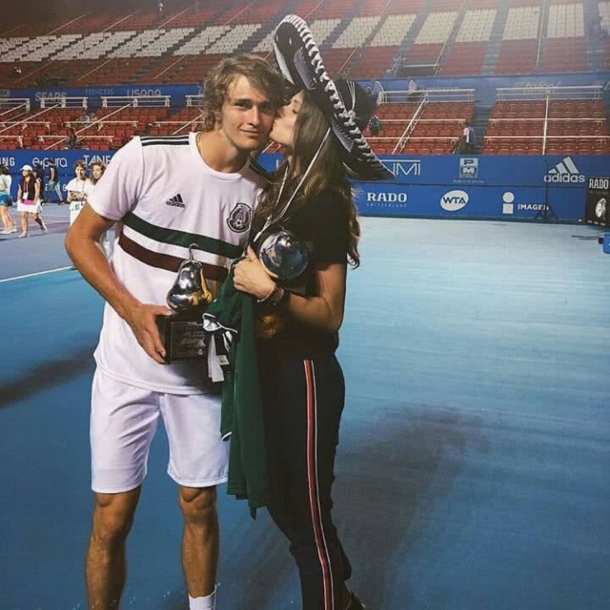 Alexander Zverev, explicații pentru anul dezastruos: „Situația cu managerul îmi ia din forțe, tata nu-mi poate fi alături și relația cu prietena mea s-a terminat”