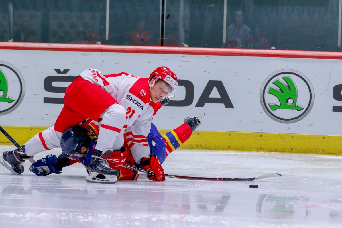 ROMÂNIA - POLONIA 3-2 // VIDEO+FOTO La două meciuri de promovare! „Naționala” de hochei a învins și Polonia, principala rivală, după un meci dramatic » Ce urmează pentru „tricolori”