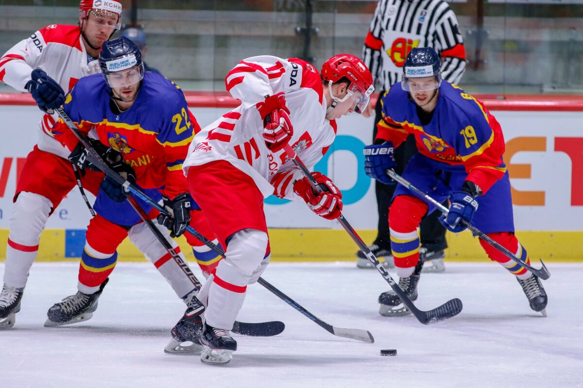 ROMÂNIA - POLONIA 3-2 // VIDEO+FOTO La două meciuri de promovare! „Naționala” de hochei a învins și Polonia, principala rivală, după un meci dramatic » Ce urmează pentru „tricolori”