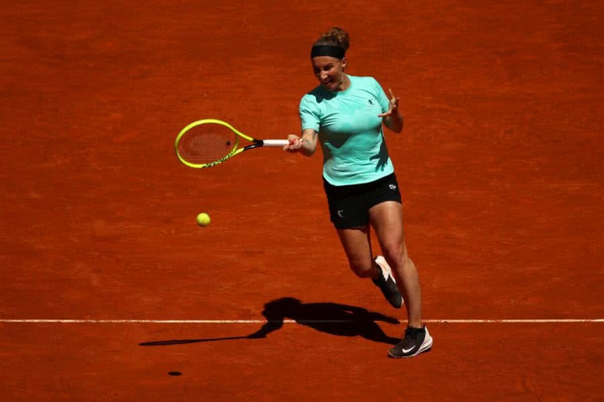 VIDEO + FOTO Simona Halep a scăpat de un cap de serie de pe jumătatea ei de tablou! Aryna Sabalenka a fost eliminată de Svetlana Kuznetsova