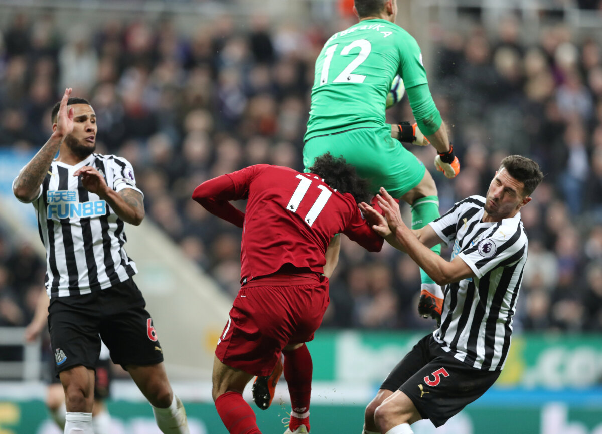 NEWCASTLE - LIVERPOOL 2-3 // VIDEO + FOTO „Cormoranii” supraviețuiesc în lupta pentru titlu, dar îl pot pierde pe Mo Salah pentru returul cu Barcelona