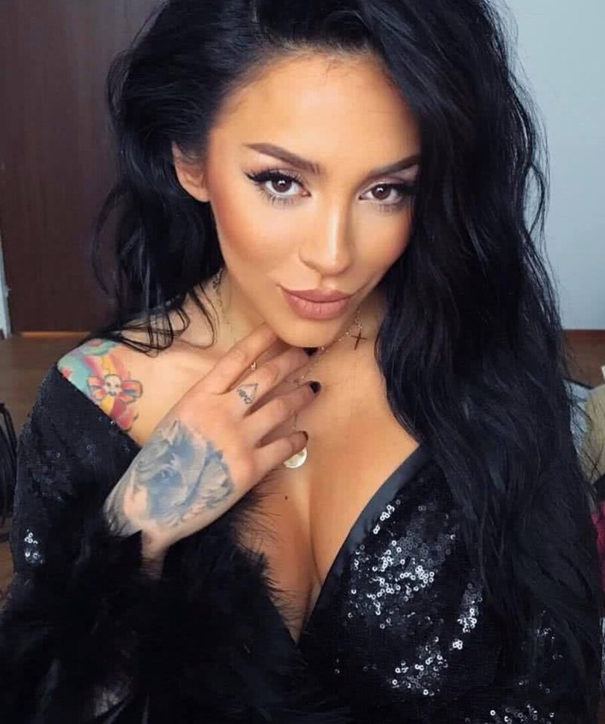 Ruby, GALERIE FOTO INCENDIARĂ! Pictorialul realizat de artista de 30 de ani