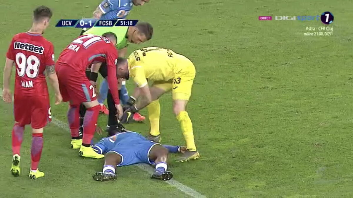 CSU CRAIOVA - FCSB // FOTO Momente horror la CSU Craiova - FCSB! Isaac Donkor s-a prăbușit pe teren