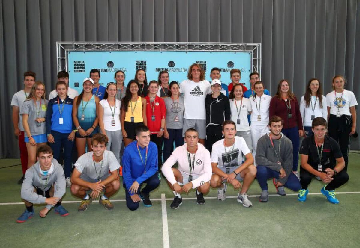 FOTO Simona Halep și Stefanos Tsitsipas s-au întâlnit cu viitorii campioni ai Spaniei: „Le-a oferit niște sfaturi grozave, nu glumesc” :)