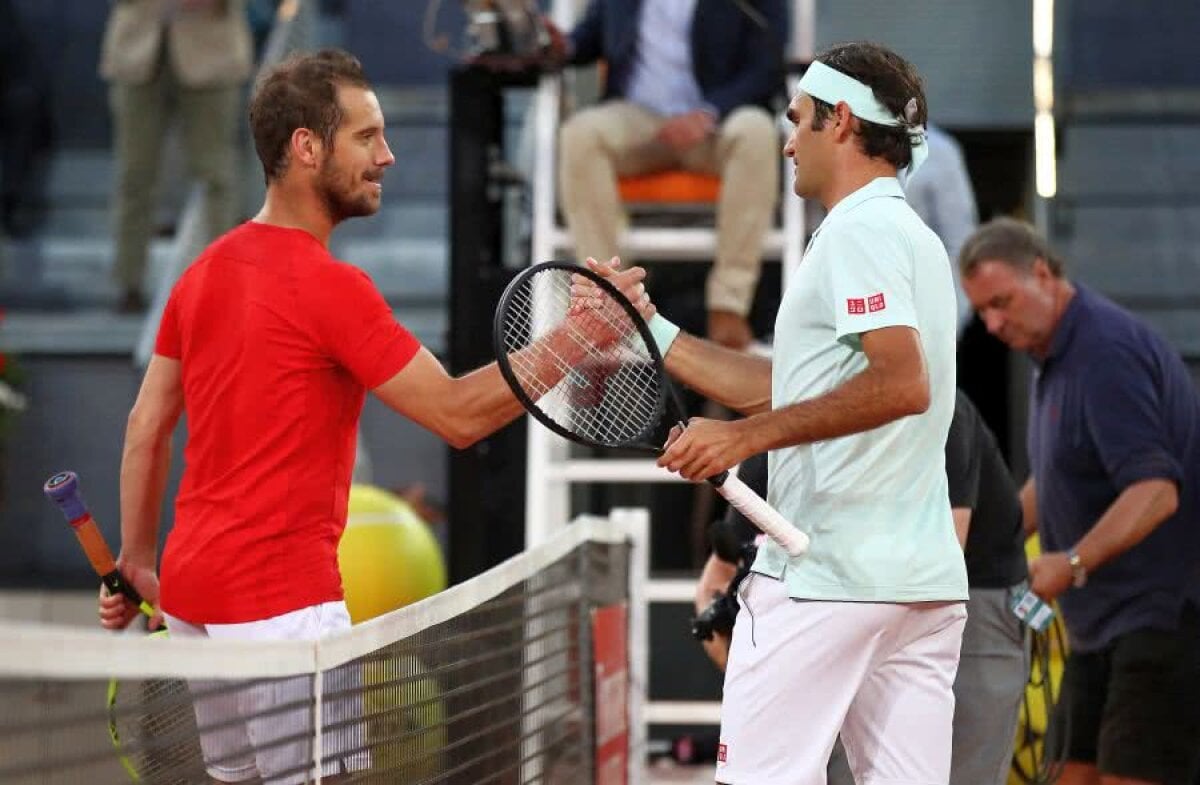 ATP MADRID // FOTO + VIDEO Roger Federer, revenire maiestuoasă pe zgură! Victorie-fulger cu Richard Gasquet, sub privirile legendarului Ronaldo