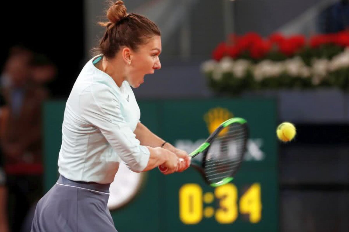 SIMONA HALEP - VIKTORIA KUZMOVA 6-0, 6-0 // FOTO + VIDEO Halep, meci perfect și victorie-fulger, în doar 45 de minute! Cu cine joacă în sferturi 