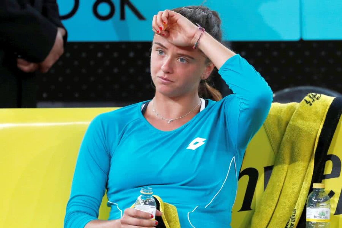 SIMONA HALEP - VIKTORIA KUZMOVA 6-0, 6-0 // FOTO + VIDEO Halep, meci perfect și victorie-fulger, în doar 45 de minute! Cu cine joacă în sferturi 