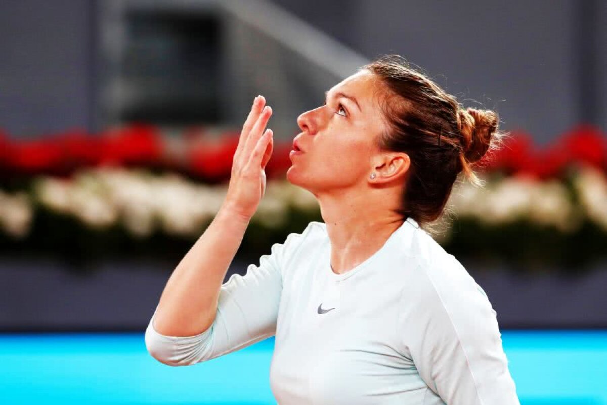 SIMONA HALEP - VIKTORIA KUZMOVA 6-0, 6-0 // FOTO + VIDEO Halep, meci perfect și victorie-fulger, în doar 45 de minute! Cu cine joacă în sferturi 