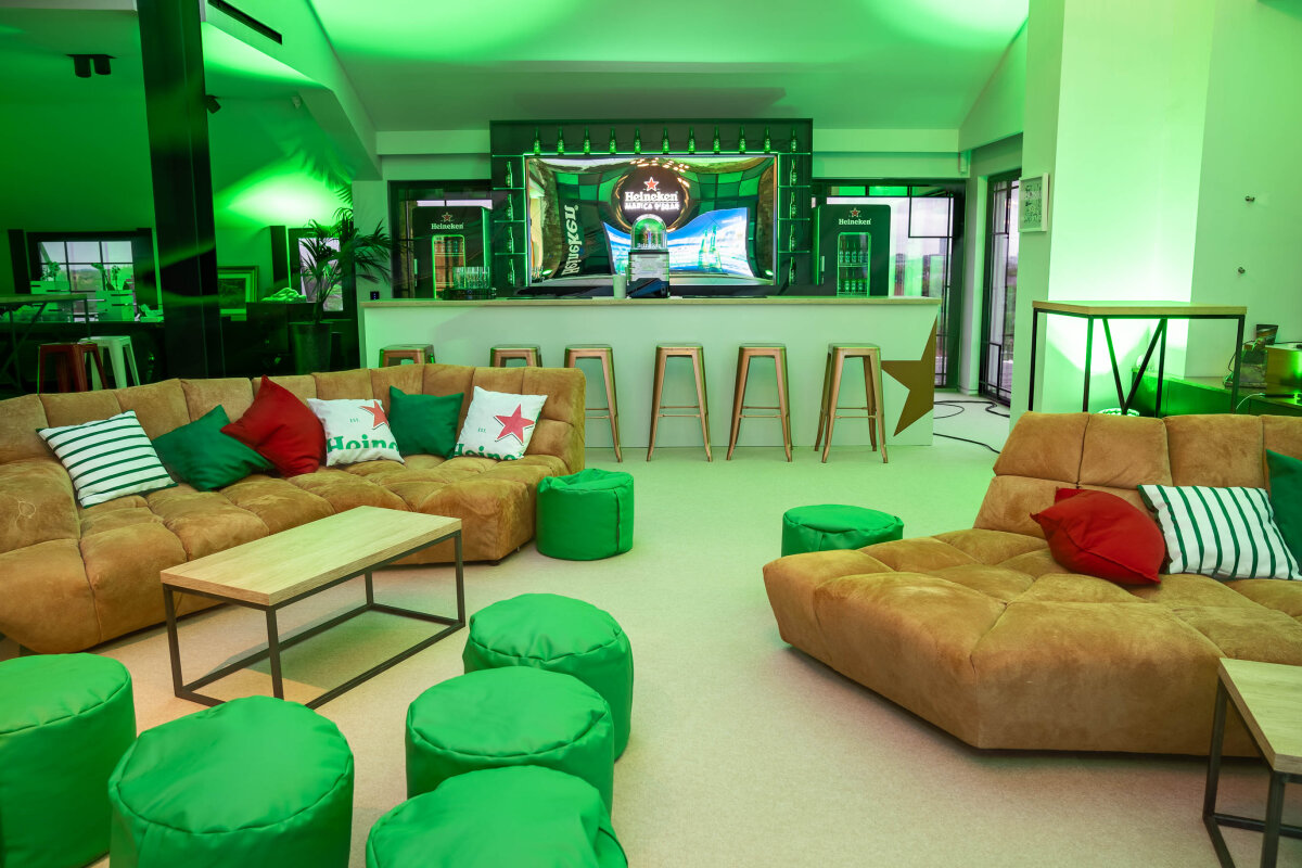 Momentele de neratat din UEFA Champions League se văd în  Home Bar-urile Heineken®