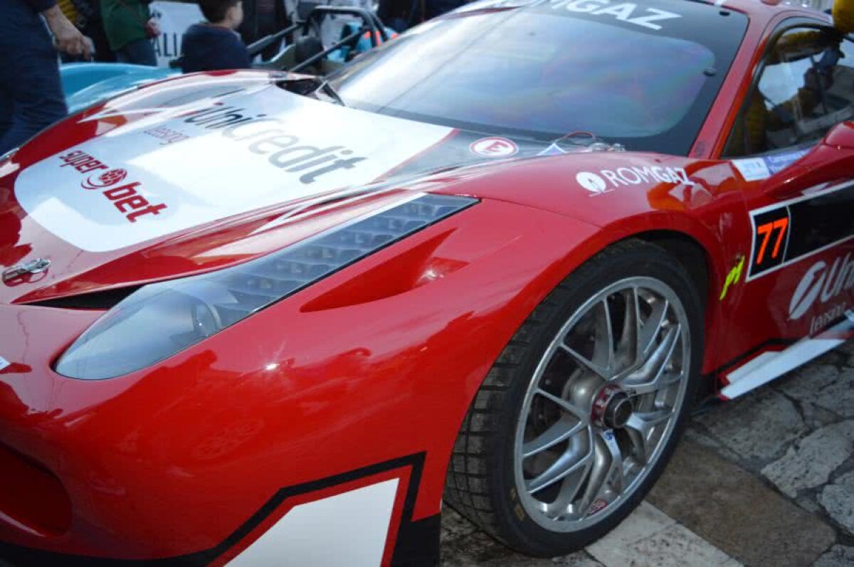 VIDEO+FOTO Mihai Leu, cea mai spectaculoasă aparție la Campionatul Național de Super Rally! Ferrari-ul 458 Challengea fost un magnet pentru fani