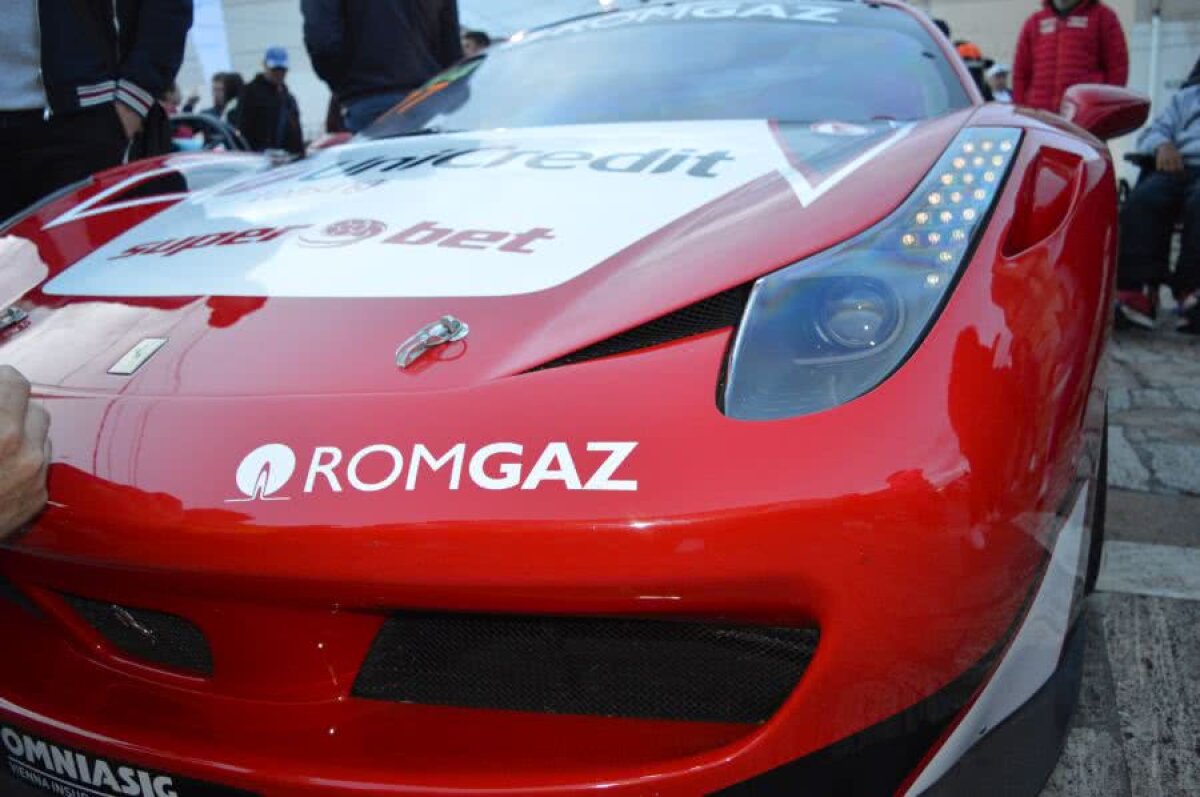 VIDEO+FOTO Mihai Leu, cea mai spectaculoasă aparție la Campionatul Național de Super Rally! Ferrari-ul 458 Challengea fost un magnet pentru fani