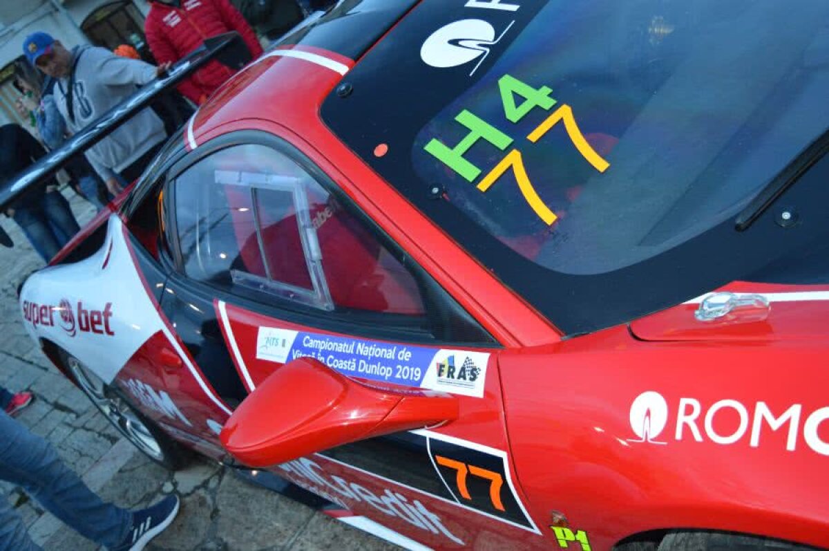 VIDEO+FOTO Mihai Leu, cea mai spectaculoasă aparție la Campionatul Național de Super Rally! Ferrari-ul 458 Challengea fost un magnet pentru fani