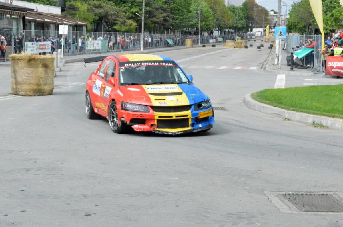 Campionatul Național de Super Rally // VIDEO + FOTO Dani Oțil câștigă etapa de Super Rally de la Mangalia! „Ploaie” de staruri pe circuitul de la Malul Mării