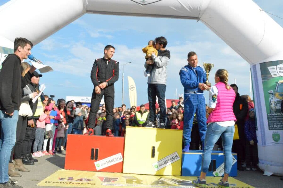 Campionatul Național de Super Rally // VIDEO + FOTO Dani Oțil câștigă etapa de Super Rally de la Mangalia! „Ploaie” de staruri pe circuitul de la Malul Mării