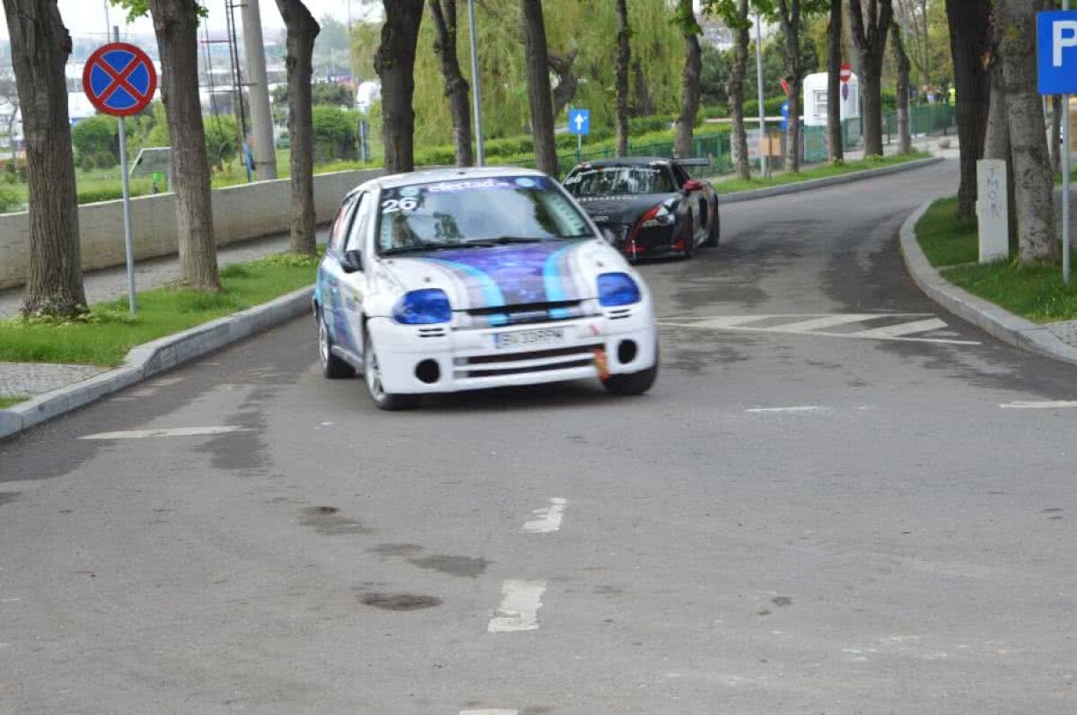 Campionatul Național de Super Rally // VIDEO + FOTO Dani Oțil câștigă etapa de Super Rally de la Mangalia! „Ploaie” de staruri pe circuitul de la Malul Mării