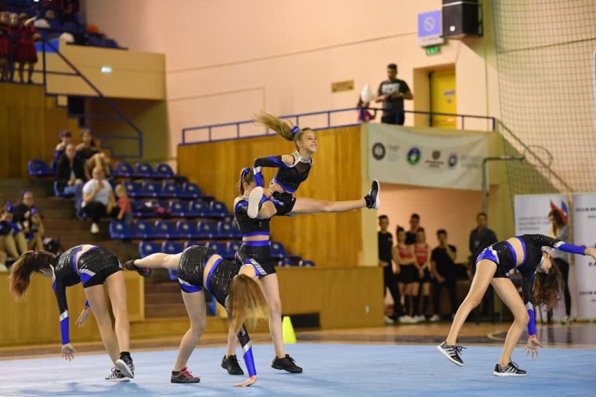 GALERIE FOTO Imagini spectaculoase de la Campionatul Național de Majorete și Cheerleading, care se desfășoară astăzi la Cluj