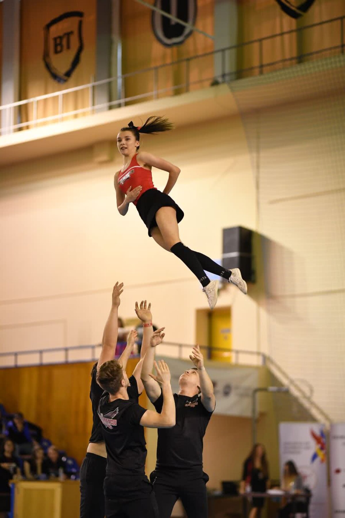 GALERIE FOTO Imagini spectaculoase de la Campionatul Național de Majorete și Cheerleading, care se desfășoară astăzi la Cluj