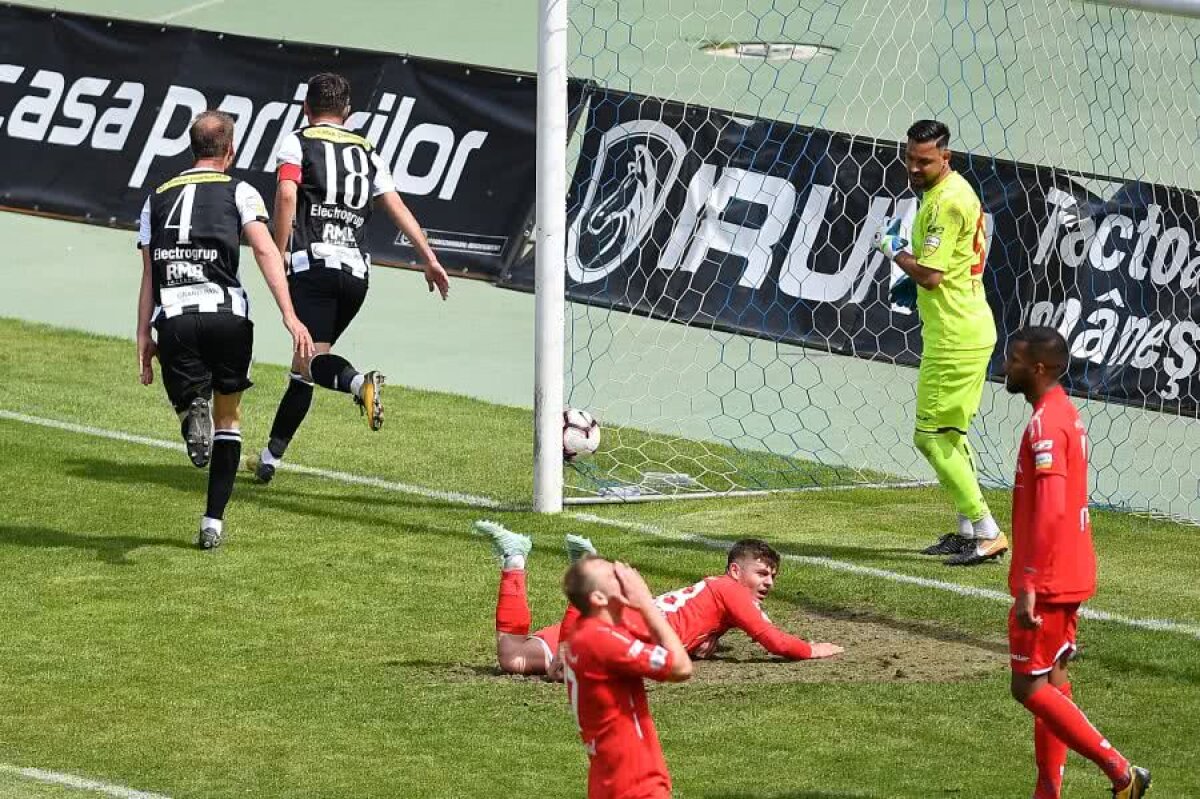 „U” CLUJ - UTA ARAD 3-0 // VIDEO+FOTO „Studenții” nu renunță la visul promovării directe! Florescu și Goga, fază genială la golul 3 + Cum arată ACUM clasamentul