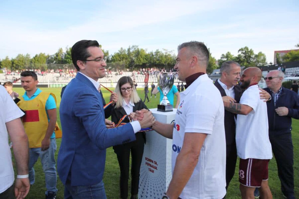 RAPID - UNIREA SLOBOZIA 3-0 // FOTO Rapid a promovat în Liga 2! Giuleștenii au făcut spectacol în fața a 8.000 de spectatori