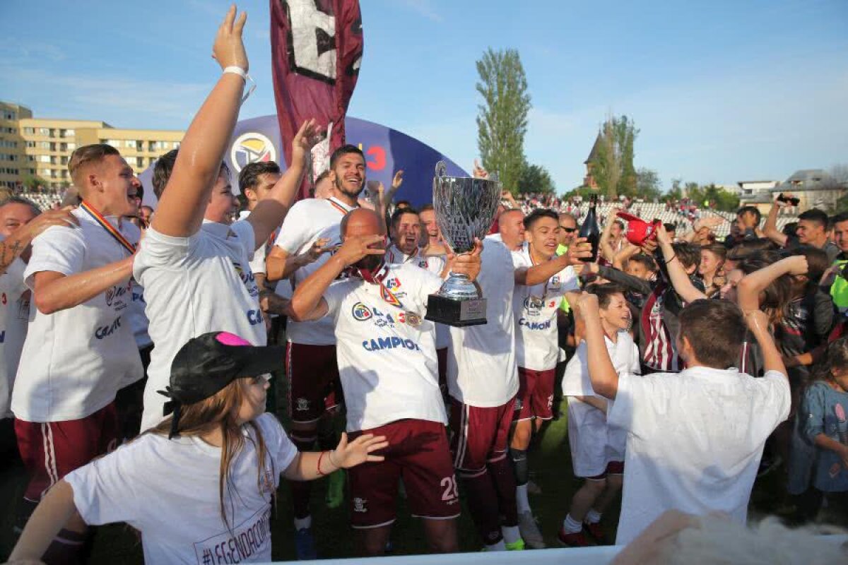 RAPID - UNIREA SLOBOZIA 3-0 // FOTO Rapid a promovat în Liga 2! Giuleștenii au făcut spectacol în fața a 8.000 de spectatori