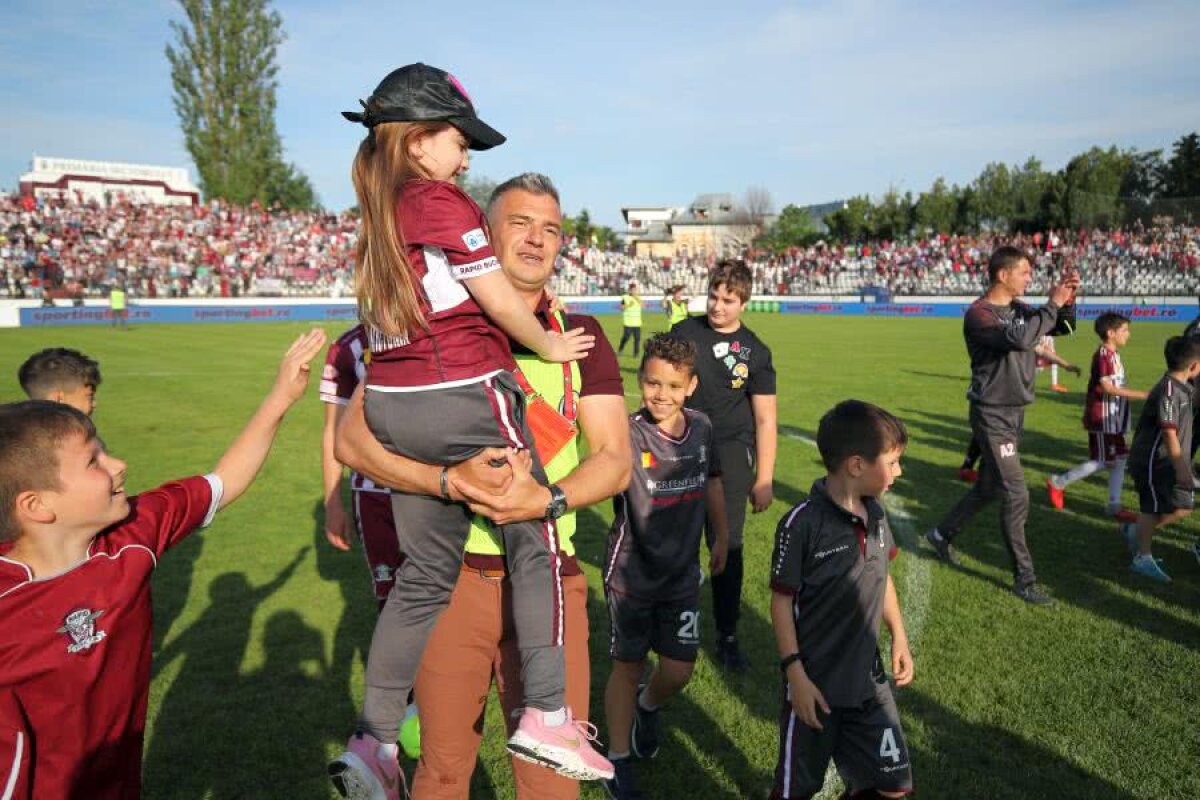 RAPID - UNIREA SLOBOZIA 3-0 // FOTO Rapid a promovat în Liga 2! Giuleștenii au făcut spectacol în fața a 8.000 de spectatori