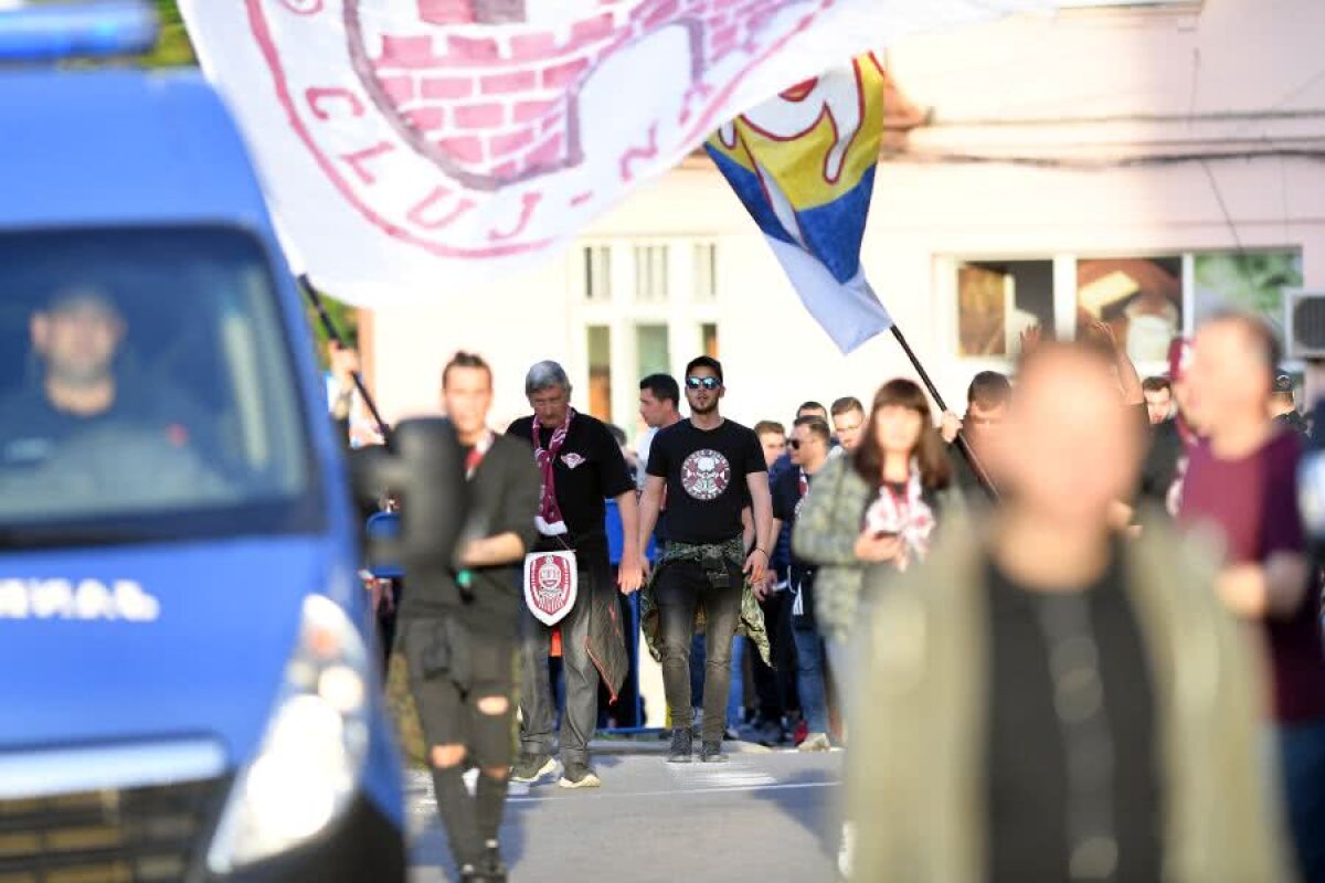 CFR CLUJ - CSU CRAIOVA // VIDEO+FOTO Spectacol pe străzile din Cluj făcut de suporterii lui CFR!