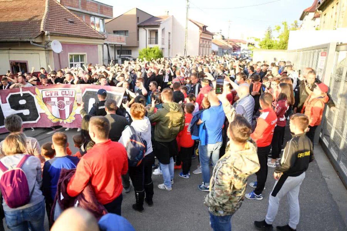 CFR CLUJ - CSU CRAIOVA // VIDEO+FOTO Spectacol pe străzile din Cluj făcut de suporterii lui CFR!
