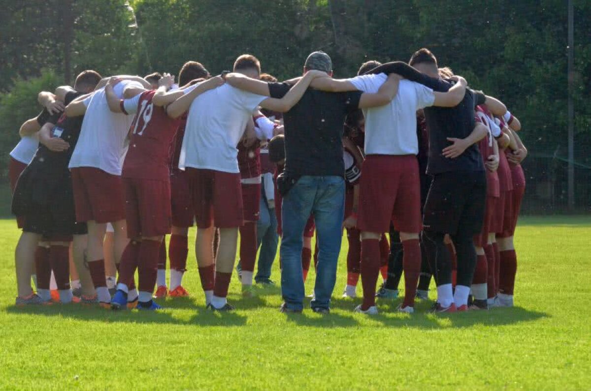 VIDEO+FOTO ACS Rapid Frumoșii Nebuni ai Giuleștiului a promovat în Liga 4! O altă entitate care susține că e continuatoarea Rapidului va lupta anul viitor pentru Liga 3