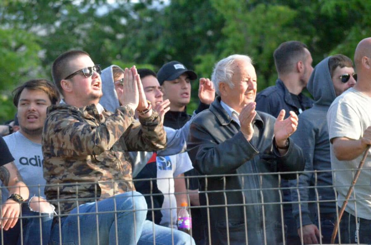 VIDEO+FOTO ACS Rapid Frumoșii Nebuni ai Giuleștiului a promovat în Liga 4! O altă entitate care susține că e continuatoarea Rapidului va lupta anul viitor pentru Liga 3