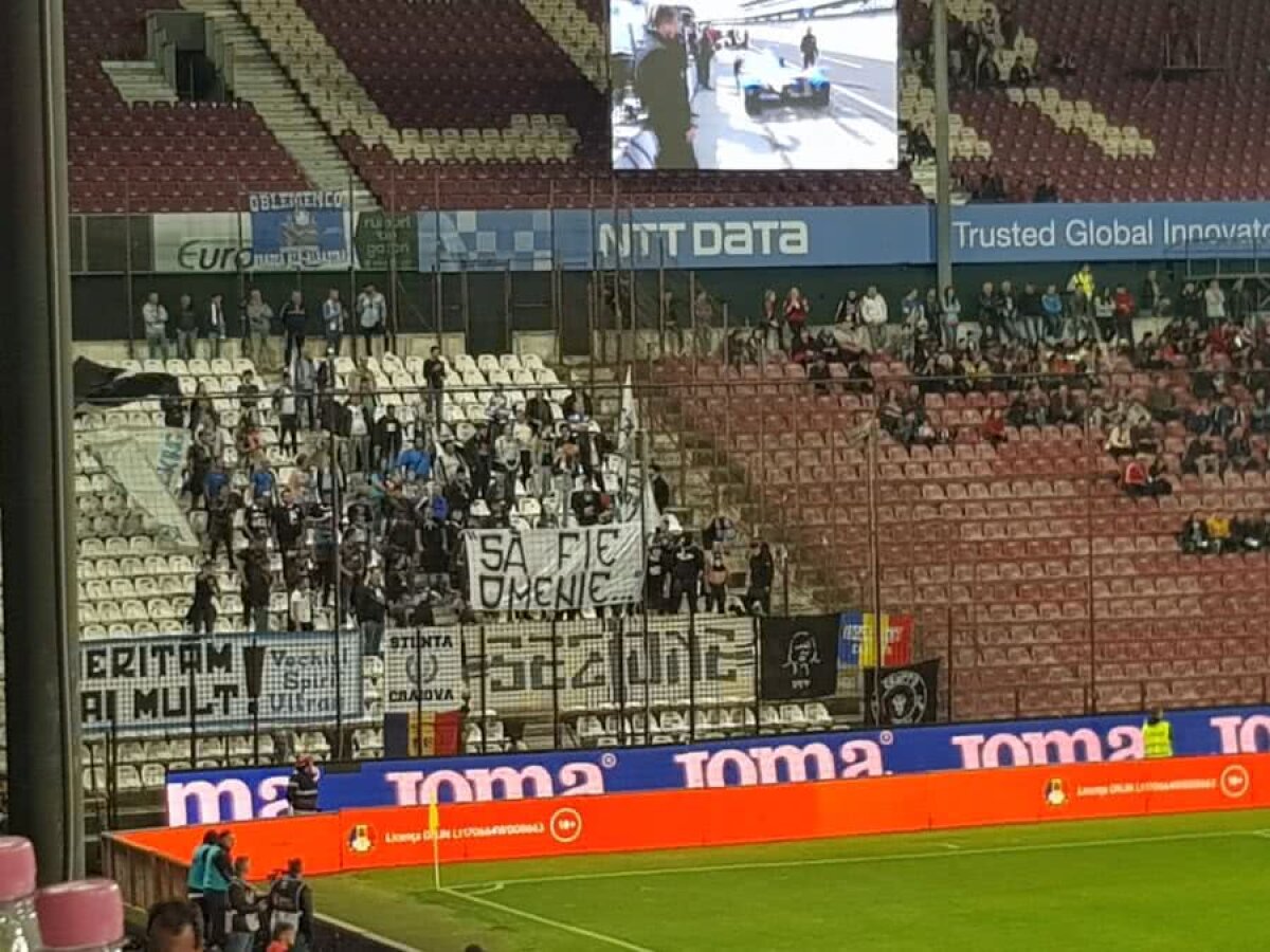 FOTO Scenografie spectaculoasă a suporterilor lui CFR Cluj » Eugen Neagoe n-a vrut să ia parte la realizarea ei + Oltenii cer egalul