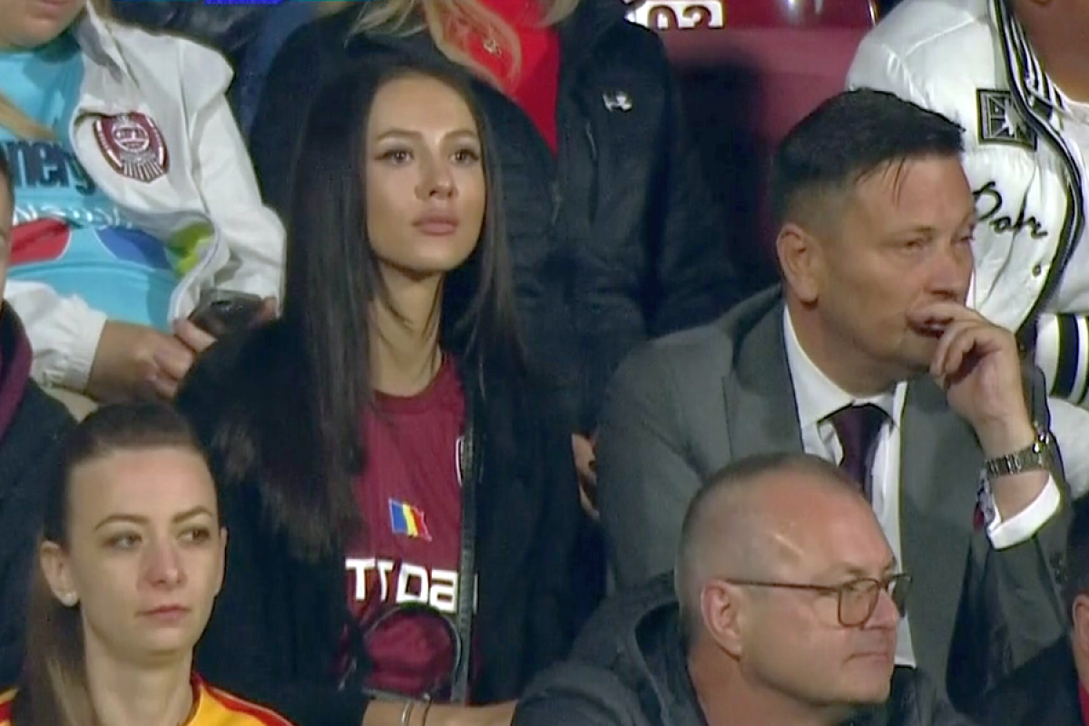FOTO Bomba-sexy din tribune de la CFR Cluj - CSU Craiova! Daniel Stanciu și iubita sa au urmărit meciul printre suporteri