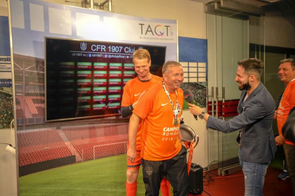 CFR CLUJ, CAMPIOANA ROMÂNIEI // VIDEO+FOTO 40 de imagini de colecție de la petrecerea lui CFR Cluj + Dan Petrescu a cântat cu lăutarii: „Vă spun cum stă treaba, cu Steaua jucăm degeaba” 