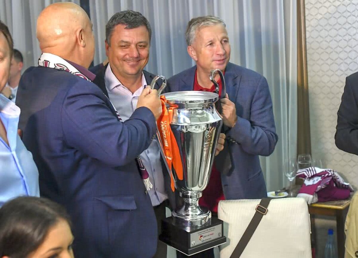 CFR CLUJ, CAMPIOANA ROMÂNIEI // VIDEO+FOTO 40 de imagini de colecție de la petrecerea lui CFR Cluj + Dan Petrescu a cântat cu lăutarii: „Vă spun cum stă treaba, cu Steaua jucăm degeaba” 