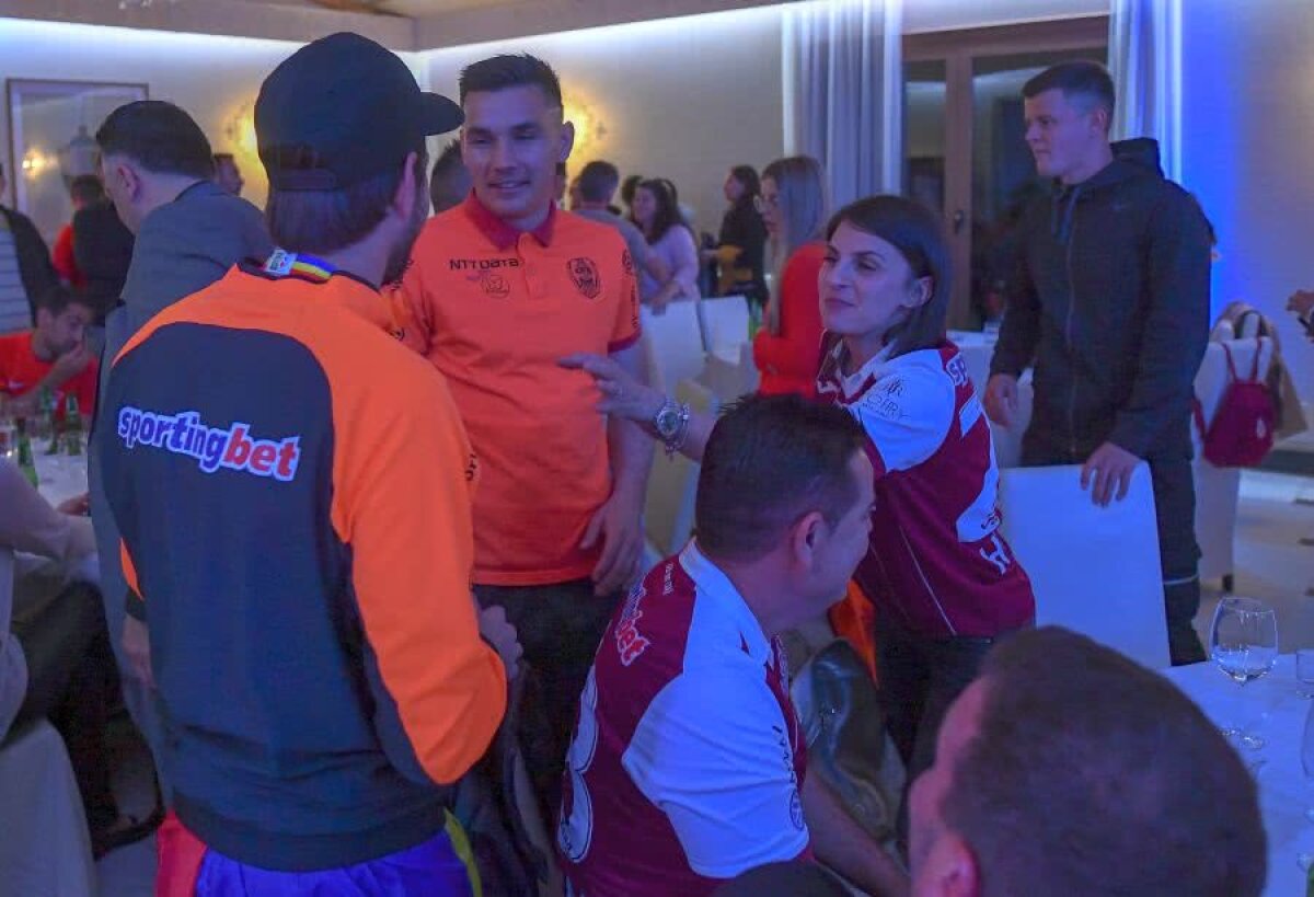 CFR CLUJ, CAMPIOANA ROMÂNIEI // VIDEO+FOTO 40 de imagini de colecție de la petrecerea lui CFR Cluj + Dan Petrescu a cântat cu lăutarii: „Vă spun cum stă treaba, cu Steaua jucăm degeaba” 