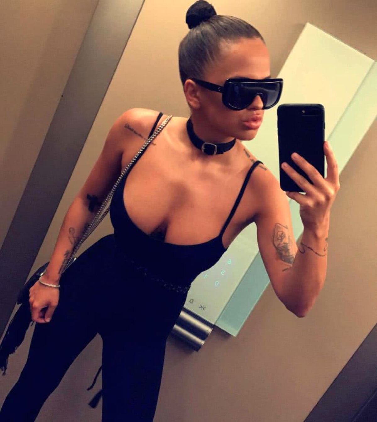 GALERIE FOTO Un campion cu CFR Cluj își părăsește soția! A cerut-o de nevastă pe „Strâmba lui Dodel”