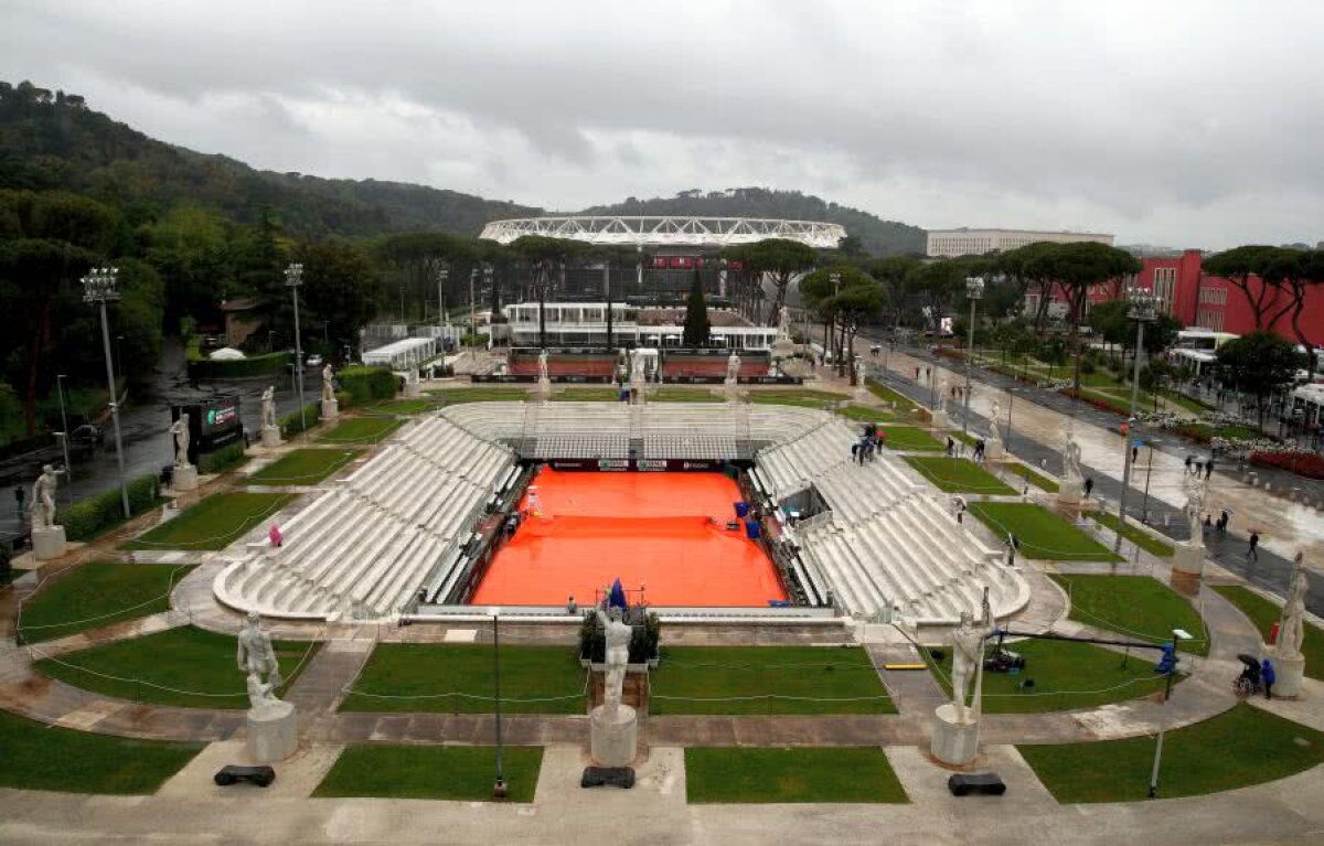 WTA ROMA // FOTO Organizatorii și-au pus spectatorii în cap! Decizia luată în ziua în care niciun meci de la Foro Italico nu s-a jucat din cauza ploii