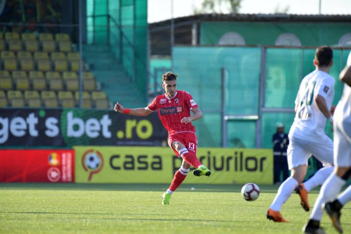 CHIAJNA - DINAMO 0-2 // FOTO + VIDEO Dinamo câștigă fără probleme la Chiajna și urcă pe primul loc în play-out! Ilfovenii sunt cu un pas în liga secundă