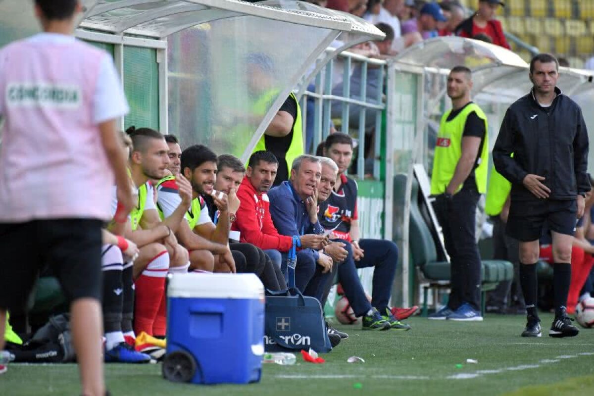 CHIAJNA - DINAMO 0-2 // FOTO + VIDEO Dinamo câștigă fără probleme la Chiajna și urcă pe primul loc în play-out! Ilfovenii sunt cu un pas în liga secundă