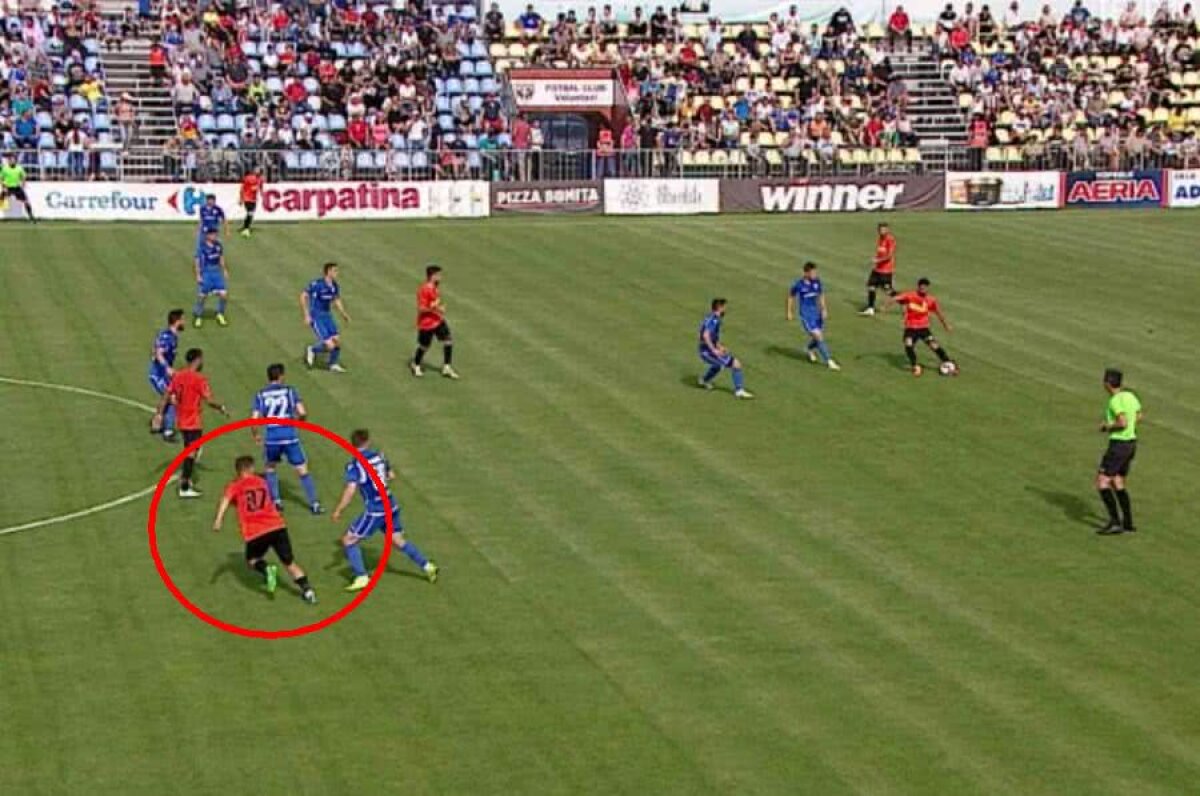 VOLUNTARI - CĂLĂRAȘI // VIDEO + FOTO Faza care poate decide o retrogradată! Brigada condusă de Horațiu Feșnic a anulat eronat golul lui Daniel Benzar