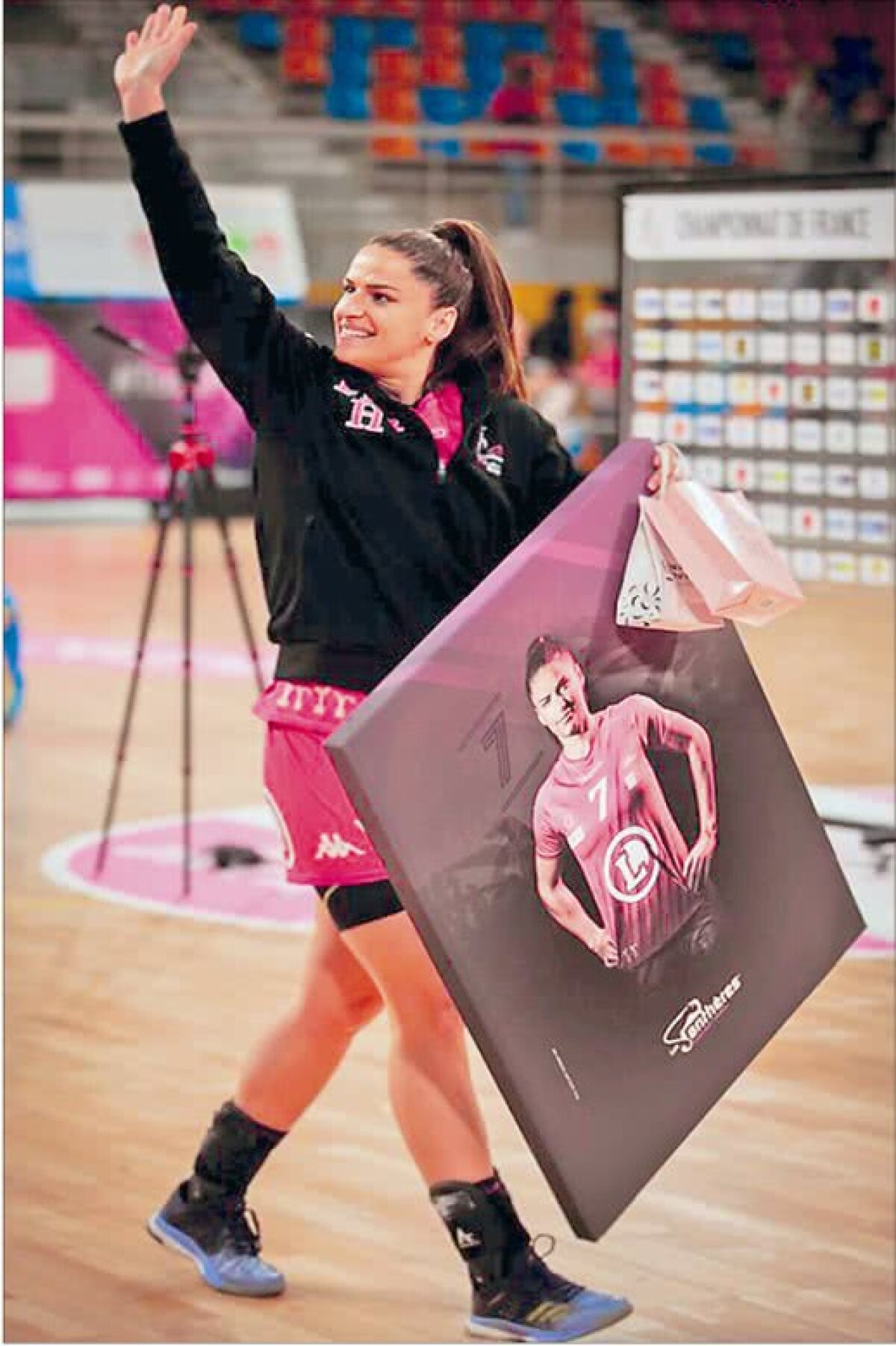 FOTO Vremea transferurilor spectaculoase și a despărțirilor emoționante în handbalul feminin » Crina Pintea, Denisa Dedu și Laura Chiper în prim-plan 