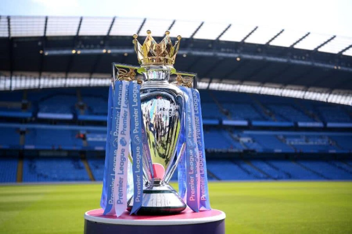 VIDEO Farsă sau o gafă uriașă? Manchester City a făcut țăndări trofeul Premier League 
