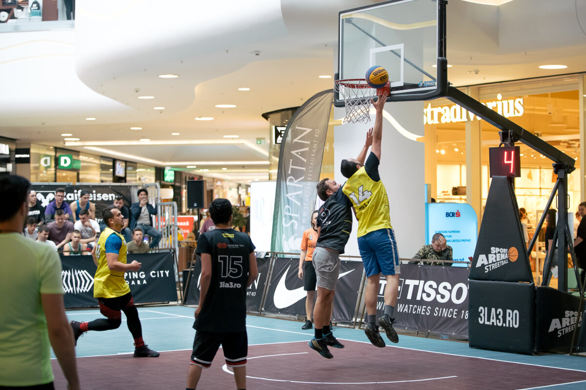 GALERIE FOTO Sub ochii triplei campioane olimpice Simona Amânar, echipele românești au dominat la Timișoara Streetball
