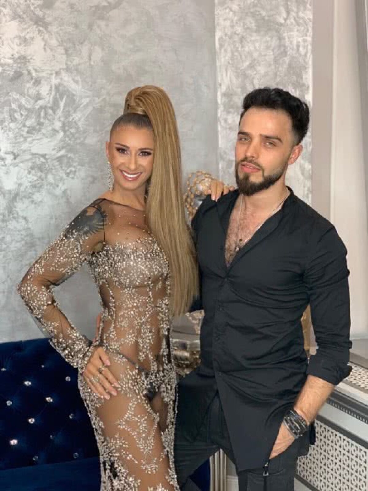 VIDEO+FOTO Anamaria Prodan, apariție SUPERHOT la petrecerea Viva: cu lenjeria intimă la vedere!