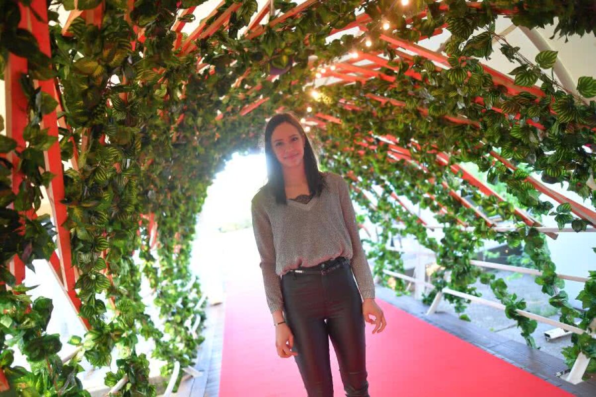 GALERIE FOTO Apariții de senzație ale jucătoarelor la Gala Handbalului Românesc » Cine a câștigat cele mai importante premii