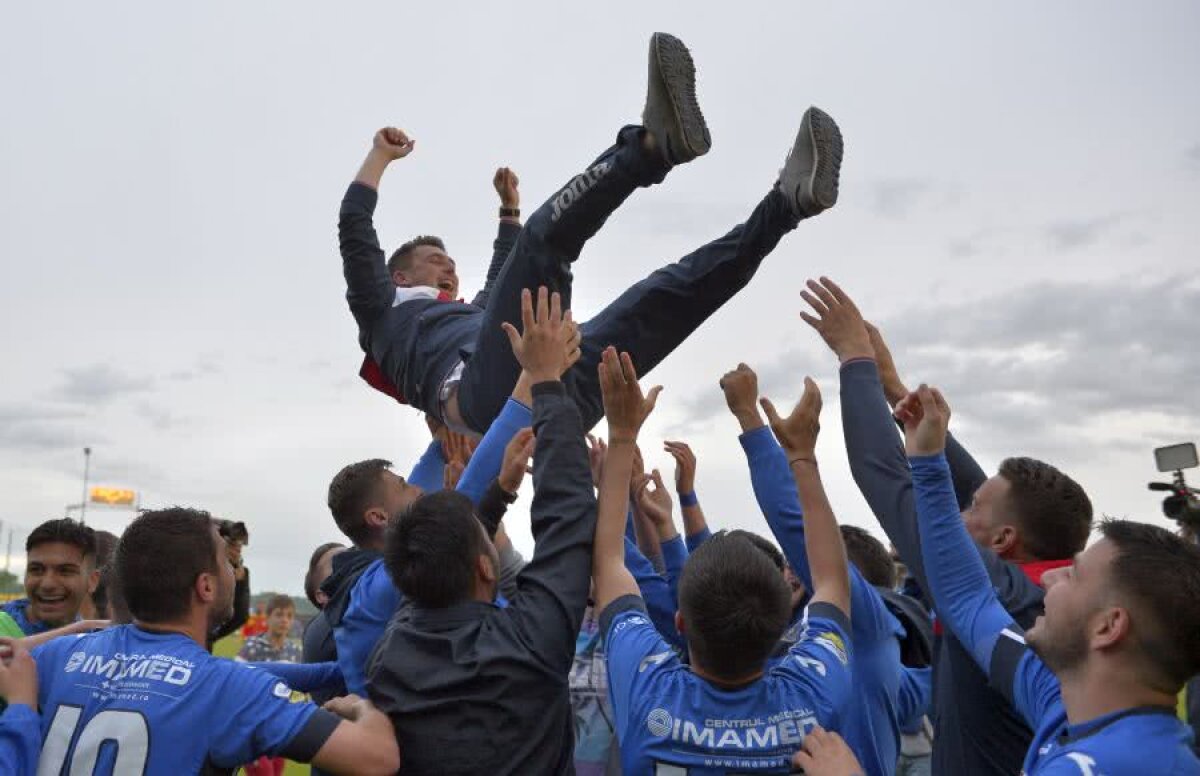 VIDEO+FOTO Academica Clinceni a promovat în Liga 1 » Imaginile bucuriei: cum au sărbătorit jucătorii momentul istoric