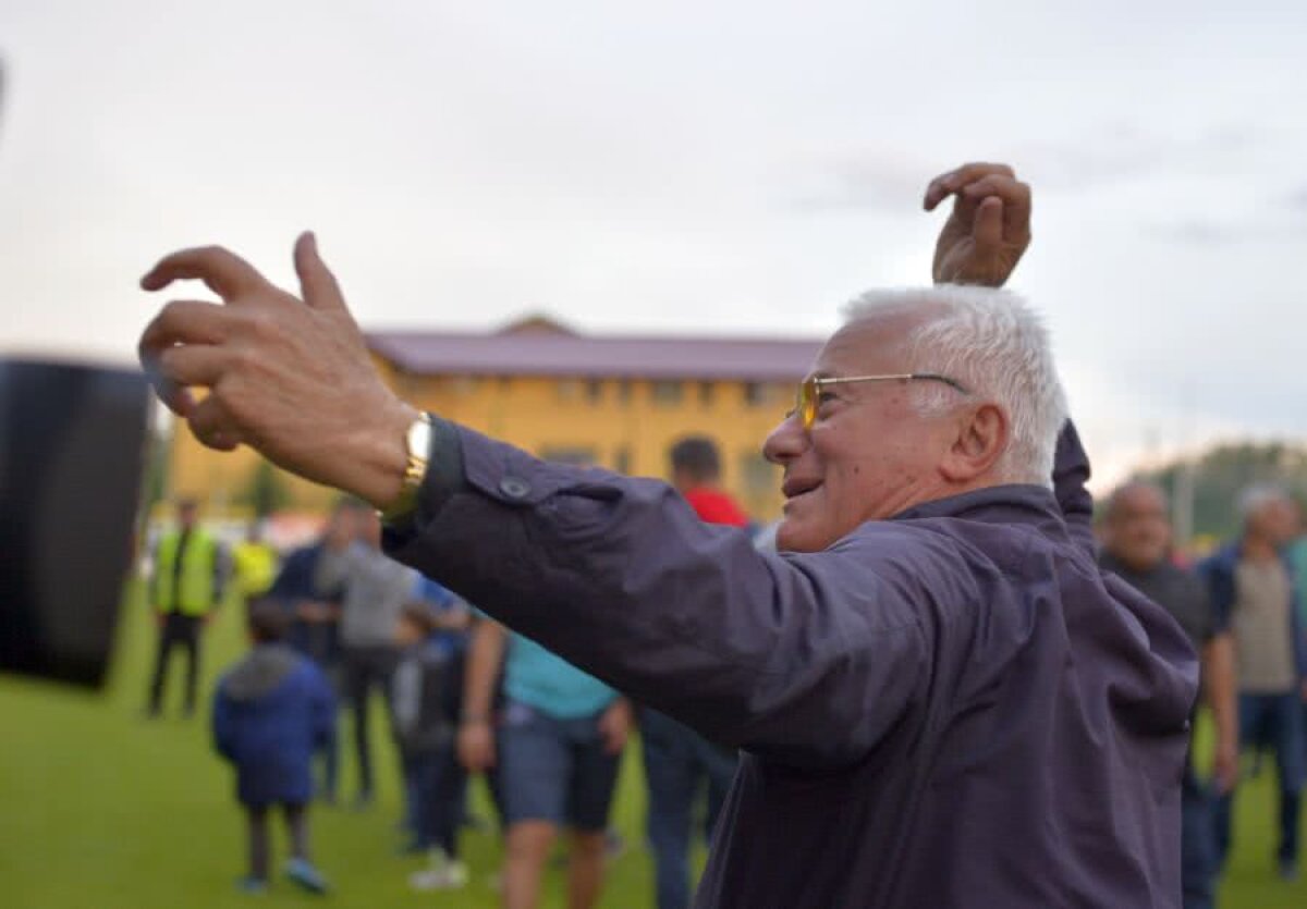 ACADEMICA CLINCENI A PROMOVAT // Ce meci le-a dat exemplu colegilor Paul Pîrvulescu la pauză: „De-asta e frumos fotbalul!”